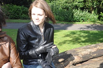lucy-girl-in-leather-gloves-black-leather-jacket