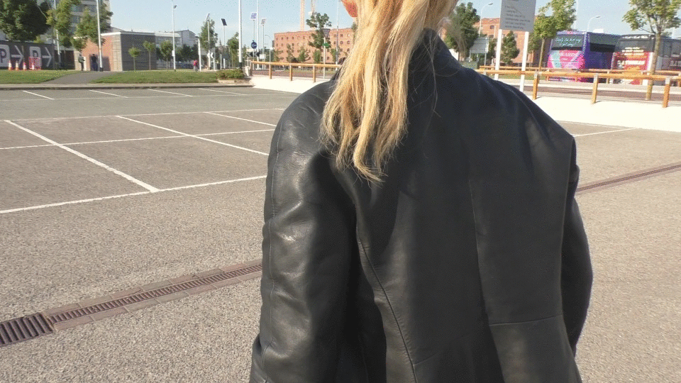 girl-in-leather